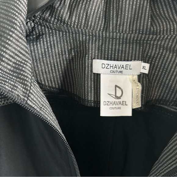 Dzhaveal Couture Long Trench Coat or Dress Sz XL. - Picture 4 of 7